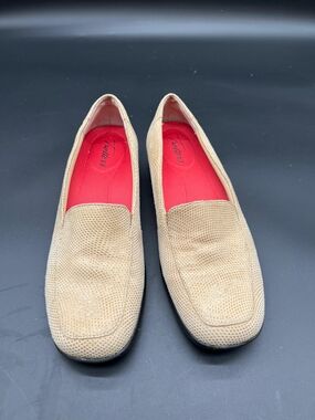 Trotters Beige Textured Slip-On Loafers with Red Insole
